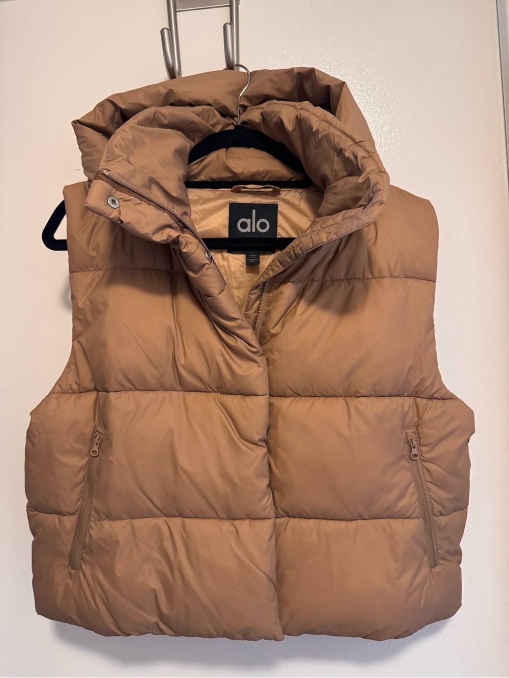 ALO Yoga Tan Quilted Puffer Vest with High Collar